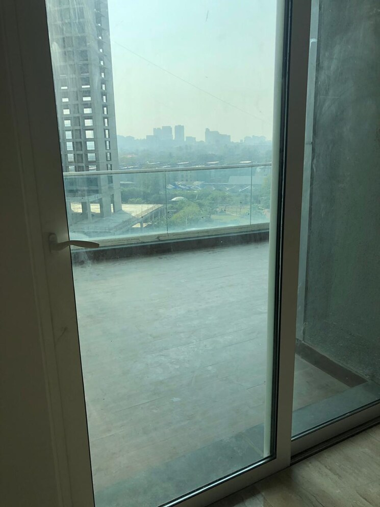 Balcony, enpar-lotus-101-worli-residences 2 Bedroom 950 Sq.Ft. Apartment In Lower Parel Mumbai 8417518