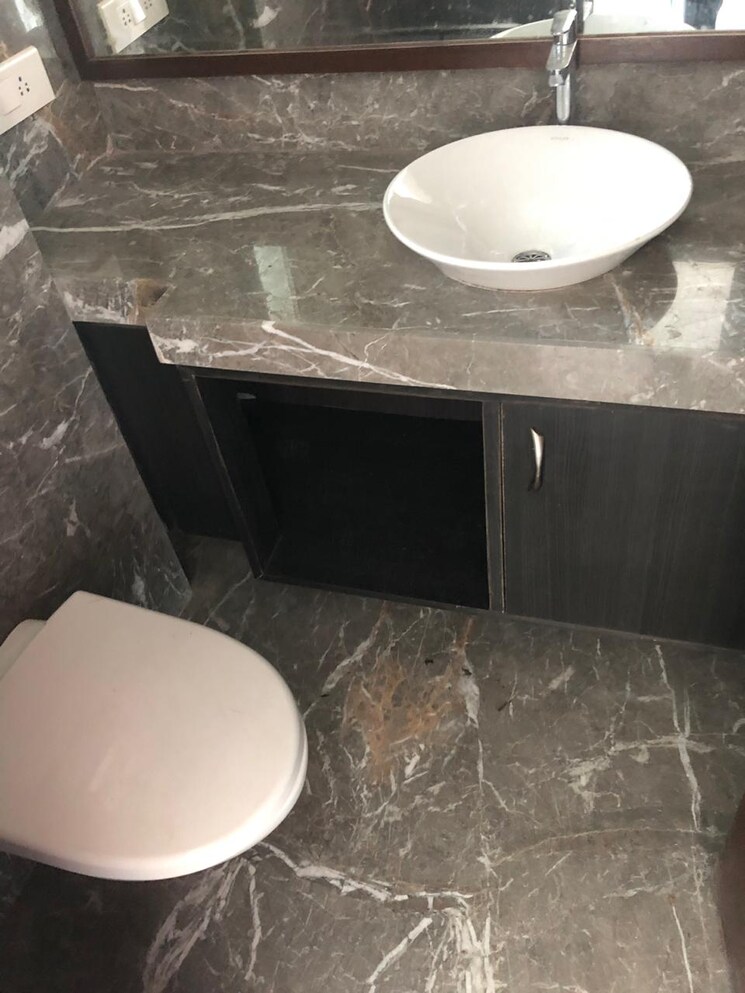 Bathroom, enpar-lotus-101-worli-residences 2 Bedroom 950 Sq.Ft. Apartment In Lower Parel Mumbai 8417518