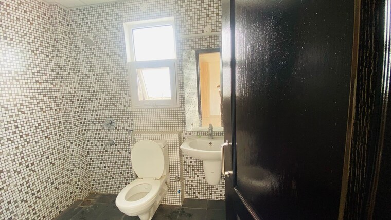 Bathroom, omaxe-new-chandigarh 3 Bedroom 1996 Sq.Ft. Builder Floor In North Mullanpur Chandigarh 8417552