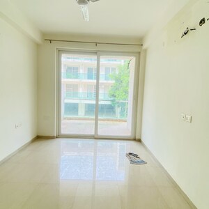 Room in 3 BHK Builder Floor at Omaxe Ambrosia, Mullanpur – for Sale