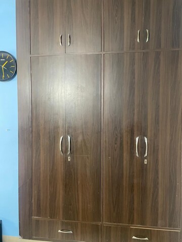 Furnished Amenities in 2 BHK Builder Floor at Sai Enclave Niti Khand, Niti Khand – for Rent