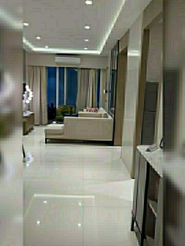 Bathroom in 2 BHK Apartment at HS Landmark, Mulund West – for Sale