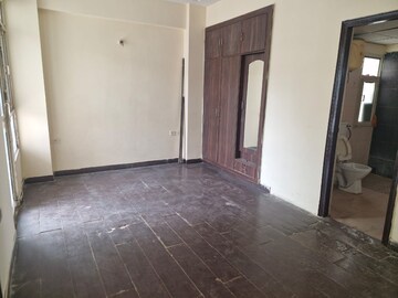 Room in 2 BHK Apartment at GH-7 Crossings Republik, Vijay Nagar – for Rent