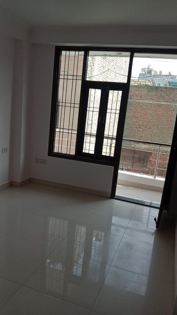 Room in 2 BHK Apartment at Khanpur – for Rent