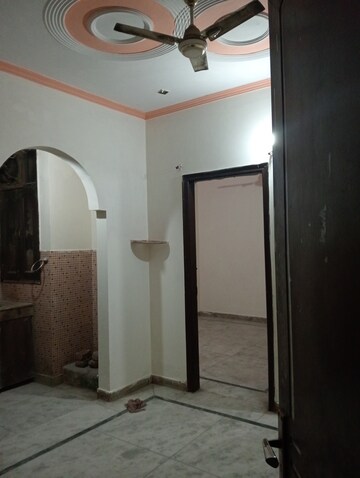 2 BHK Builder Floor For Rent in Govindpuri