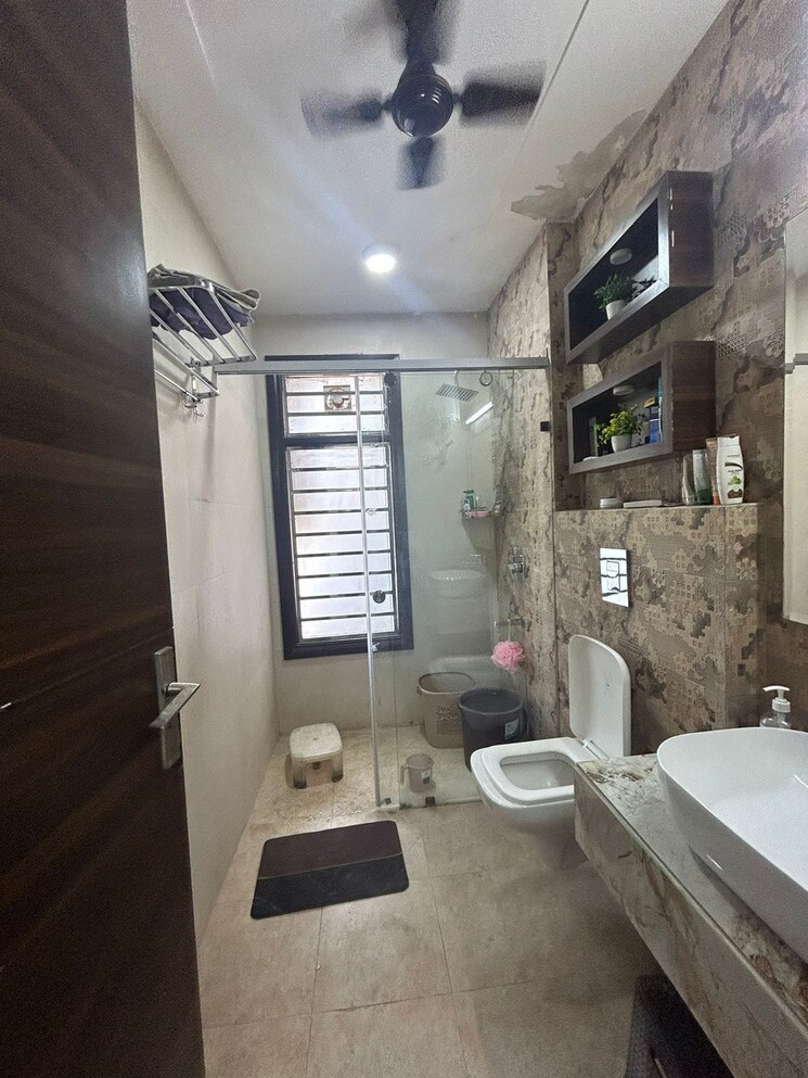 Master Bedroom, anand lok 4 Bedroom 400 Sq.Yd. Builder Floor In Anand Lok Delhi 8417732