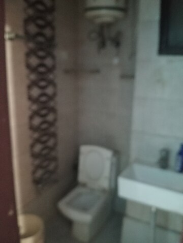 Master Bedroom in 2 BHK Builder Floor at Govindpuri – for Rent