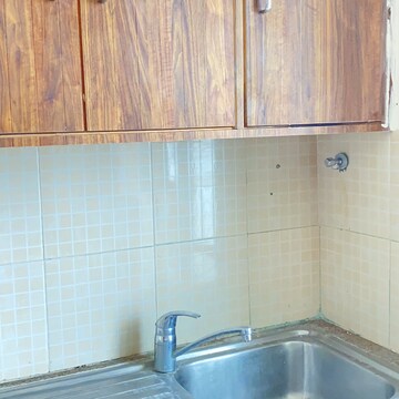 Bathroom in 3 BHK Builder Floor at DLF Hyde Park, Mullanpur – for Sale