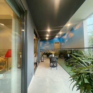 Building Lobby in 3 BHK Apartment at BPTP Amstoria Verti Greens, Sector 102 – for Sale