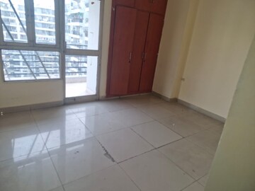 Room in 2 BHK Apartment at GH-7 Crossings Republik, Vijay Nagar – for Sale