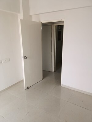 Room in 3 BHK Builder Floor at Signature Global City, Sector 37d – for Sale