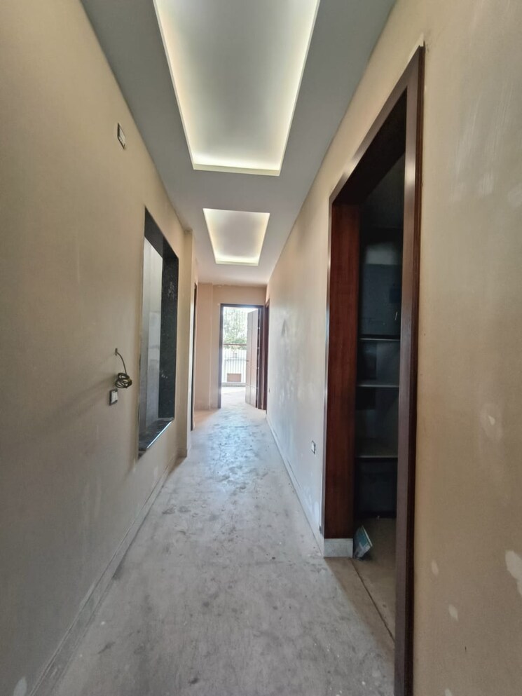 undefined, safdarjung development area 4 Bedroom 333 Sq.Yd. Builder Floor In Safdarjung Development Area Delhi 8417935