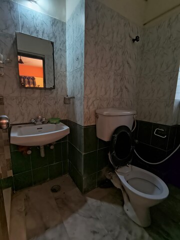 Team Area in 3 BHK Apartment at Ideal Towers, Diamond Harbour Road – for Rent