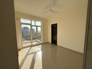 Room in 3 BHK Apartment at Rishita Manhattan, Gomti Nagar – for Sale