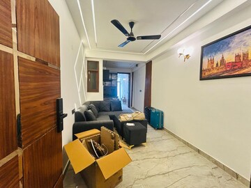 Master Bedroom in 1 BHK Builder Floor at Paryavaran Complex – for Rent