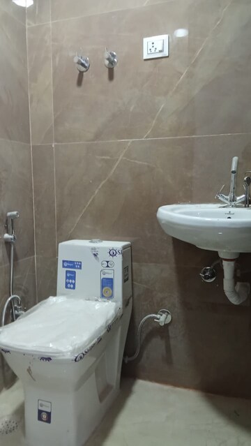 Bathroom in 1 BHK Builder Floor at Paryavaran Complex – for Rent