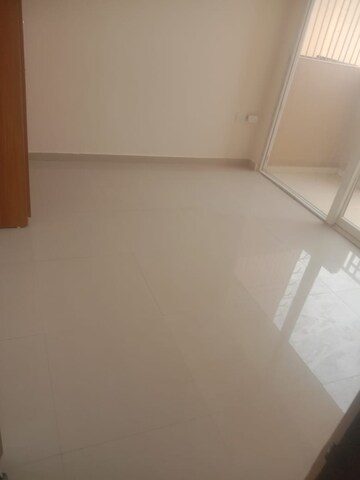 Room in 2 BHK Apartment at Mahagun Mywoods II, Sector 16c Greater Noida – for Rent