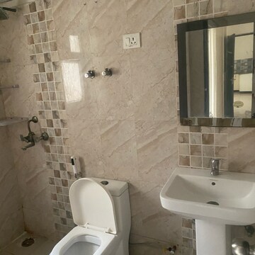 Bathroom in 2.5 BHK Apartment at Aims Golf Avenue I, Sector 75 – for Rent