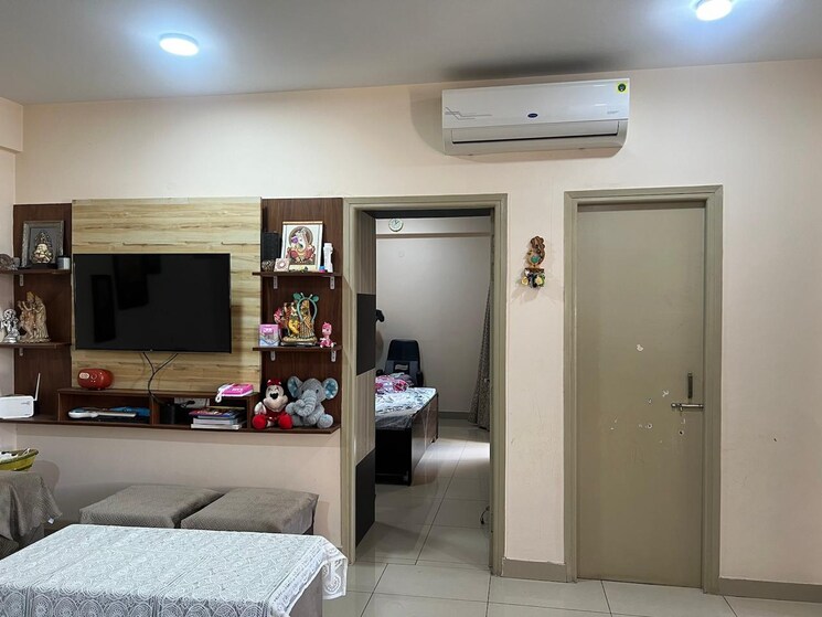 Bedroom, signature-global-orchard-avenue 2 Bedroom 629 Sq.Ft. Apartment In Sector 93 Gurgaon 8418307