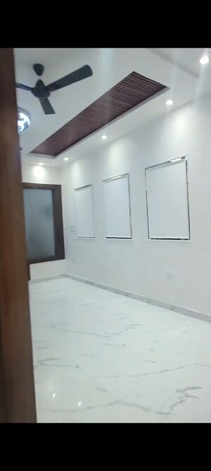 Room in 3 BHK Builder Floor at Indrapuram – for Sale