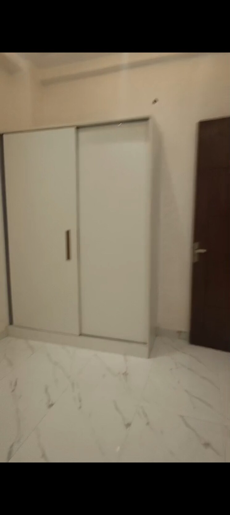 Room, indrapuram 3 Bedroom 90 Sq.Mt. Builder Floor In Indrapuram Ghaziabad 8418336