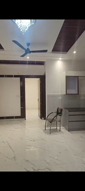 Room in 3 BHK Builder Floor at Indrapuram – for Sale