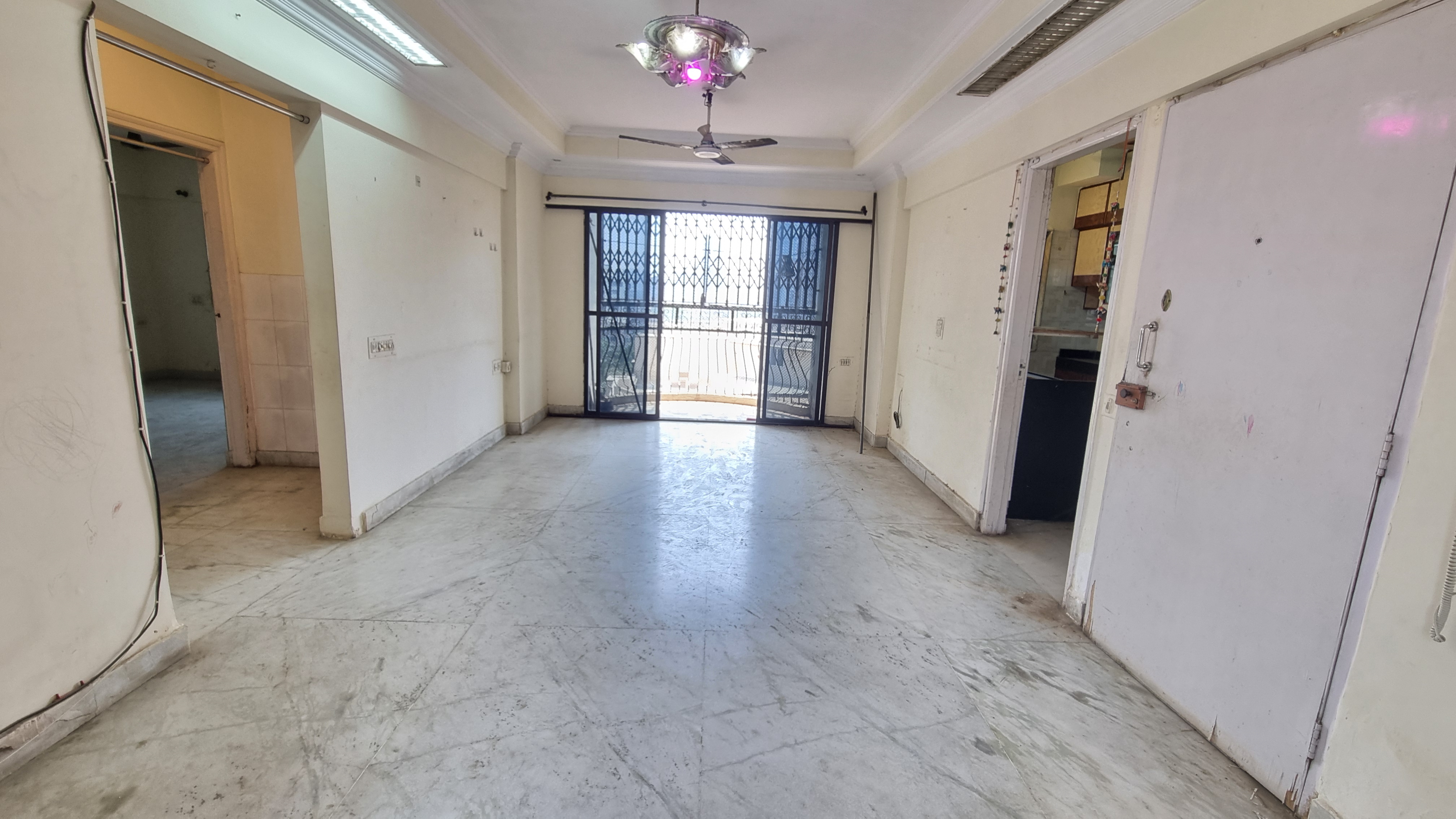 2 BHK Apartment For Sale in Vikas Park CHS