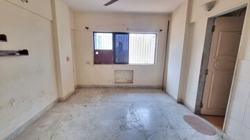 Room in 2 BHK Apartment at Vikas Park CHS, Malad West – for Sale