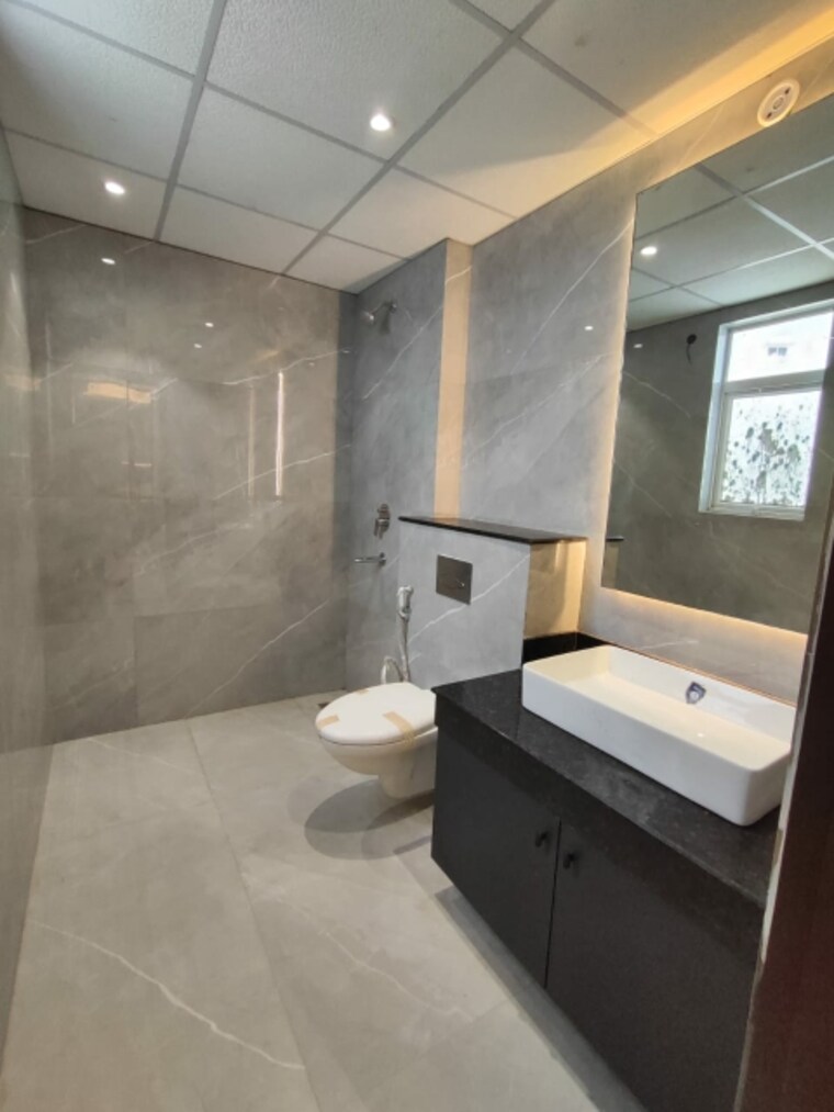 Master Bedroom, rishita-mulberry-heights 3.5 Bedroom 1980 Sq.Ft. Apartment In Sushant Golf City Lucknow 8418370