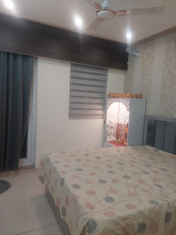 Bedroom in 3 BHK Apartment at Rishita Manhattan, Gomti Nagar – for Rent