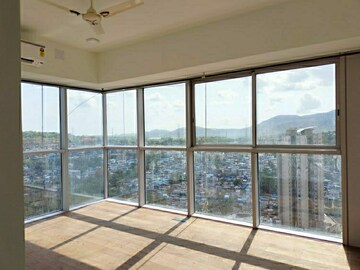 Room in 3 BHK Apartment at Kalpataru Parkcity Eternia, Kolshet Road – for Sale