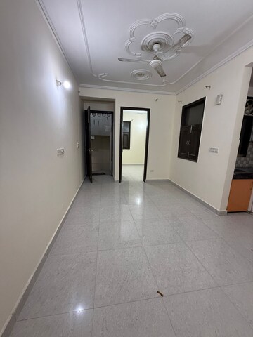 Building Lobby in 2 BHK Builder Floor at Palm Residency Chhatarpur, Chattarpur – for Rent