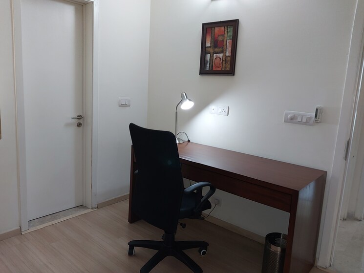 Team Area, dlf-park-place 4 Bedroom 2704 Sq.Ft. Apartment In Sector 54 Gurgaon 8418416