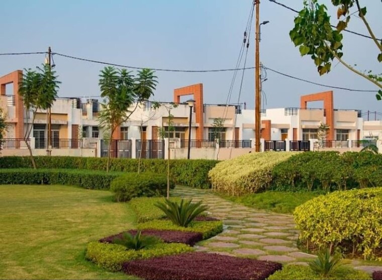 Garden, eldeco-shaurya  1744 Sq.Ft. Plot In Bijnor Road Lucknow 8418483