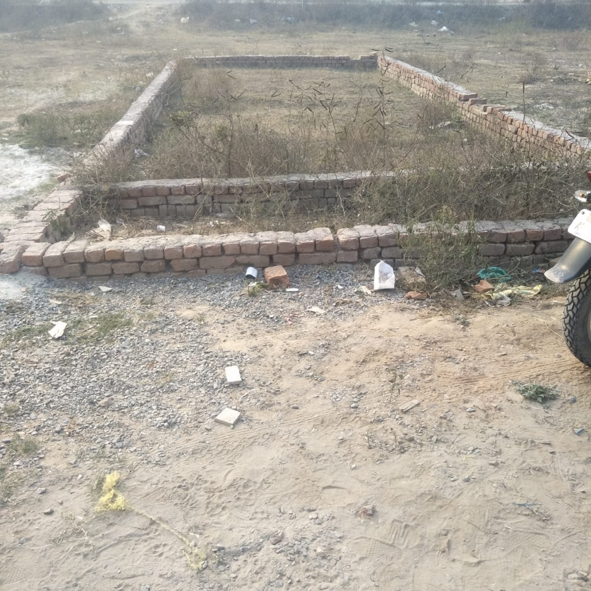 Plot For Sale in Sector 16 A