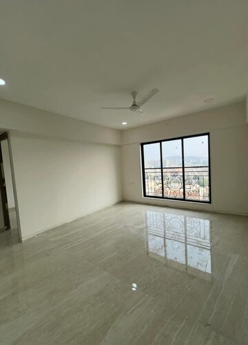 Room in 1.5 BHK Apartment at Chandiwala Pearl Heaven, Andheri East – for Rent