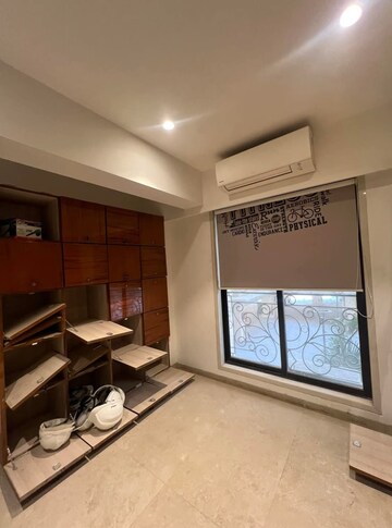 Bedroom in 1.5 BHK Apartment at Chandiwala Pearl Heaven, Andheri East – for Rent