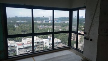 Room in 3 BHK Apartment at Kanakia Rainforest, Andheri East – for Rent