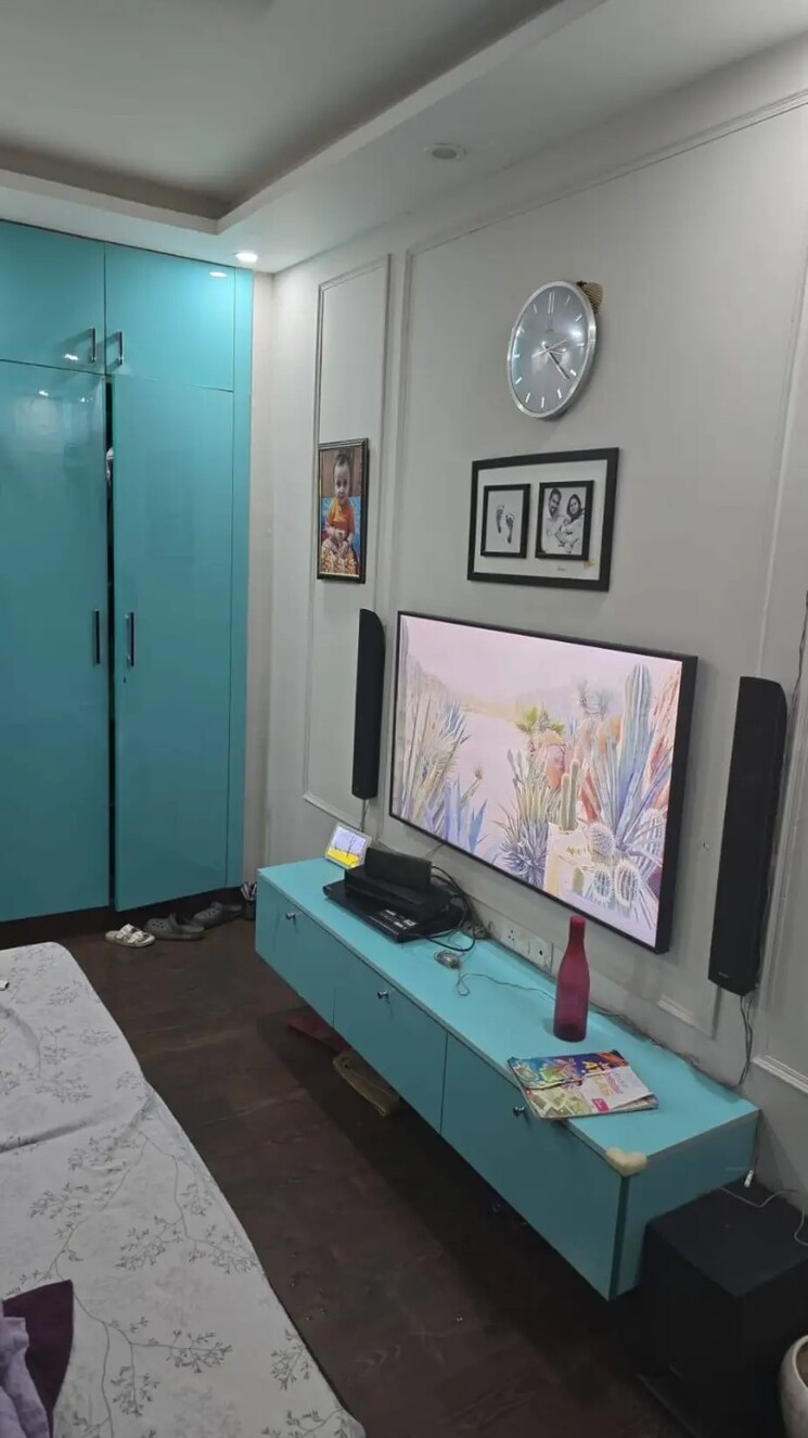 Room, gaur-city-2-11th-avenue 2.5 Bedroom 1205 Sq.Ft. Apartment In Sector 16c Greater Noida Greater Noida 8418588