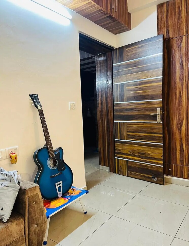 Room, gaur-city-2-11th-avenue 3 Bedroom 1500 Sq.Ft. Apartment In Sector 16c Greater Noida Greater Noida 8418599