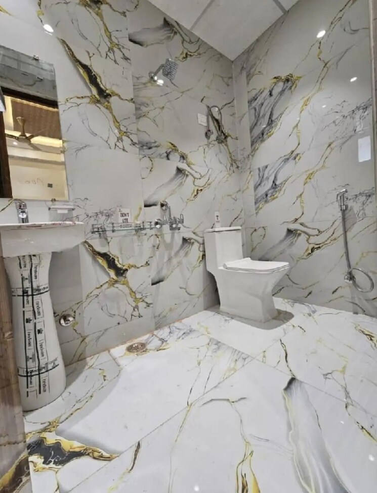 Bathroom, gaur-city-2-11th-avenue 3 Bedroom 1500 Sq.Ft. Apartment In Sector 16c Greater Noida Greater Noida 8418599