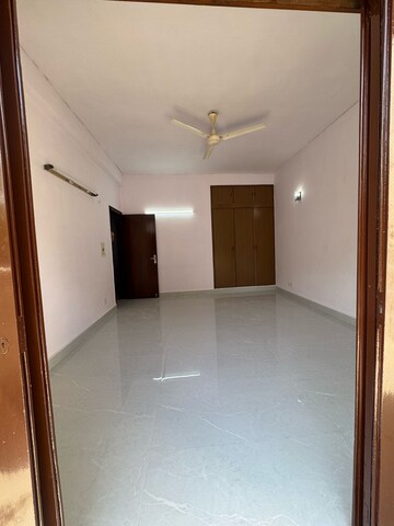 Room in 2 BHK Builder Floor at Shivalik Colony – for Rent