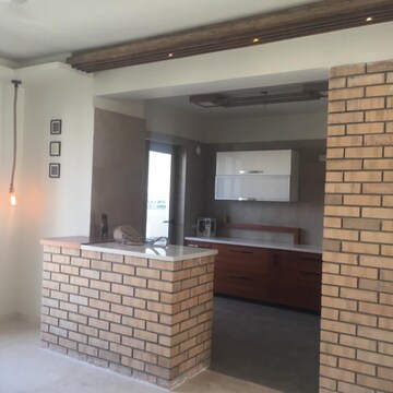 Kitchen in 4 BHK Apartment at Parsvnath Exotica, Sector 53 – for Rent