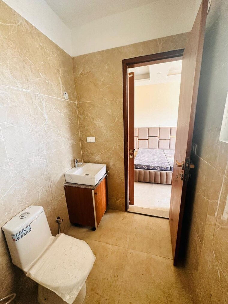 Room, ambesten-twin-county 2 Bedroom 990 Sq.Ft. Builder Floor In Sector 1 Greater Noida Greater Noida 8418711