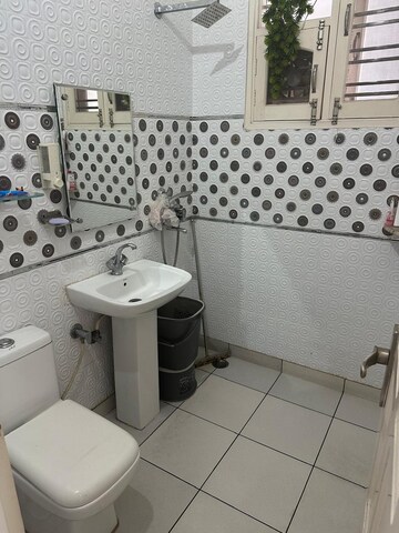 Attached Bathroom in 1 RK Builder Floor at Sector 9 – for Rent
