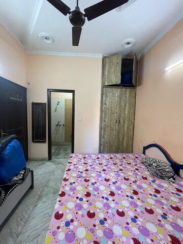 Bedroom in 1 RK Builder Floor at Sector 43 – for Rent