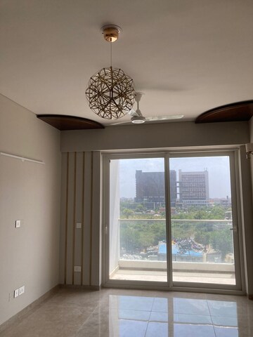 Room in 3 BHK Apartment at Emaar Digi Homes, Sector 62 – for Rent
