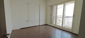 Room in 4 BHK Apartment at Lodha Aristo, Majiwada – for Sale