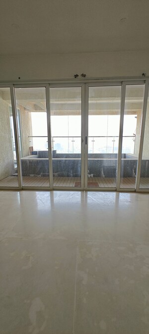 Room in 4 BHK Apartment at Lodha Aristo, Majiwada – for Sale