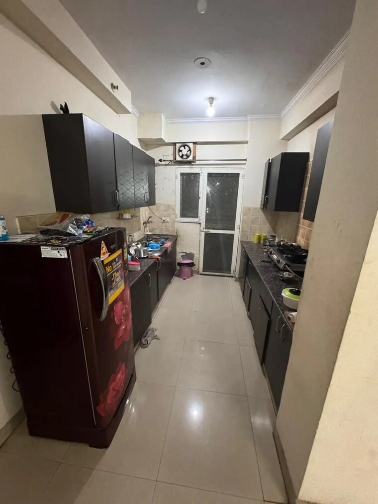 Kitchen, vvip-iconic-towers 2.5 Bedroom 1230 Sq.Ft. Apartment In Gaur City 1 Greater Noida 8418762